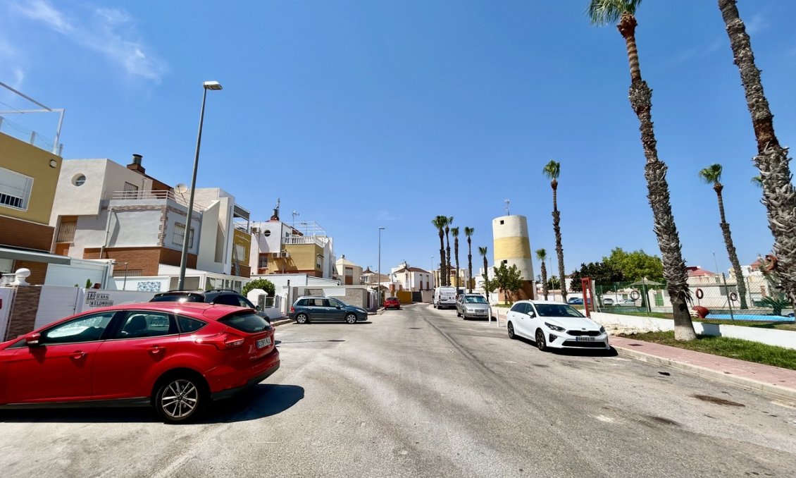 Segunda mano - Adosado -
Los Altos - Costa Blanca
