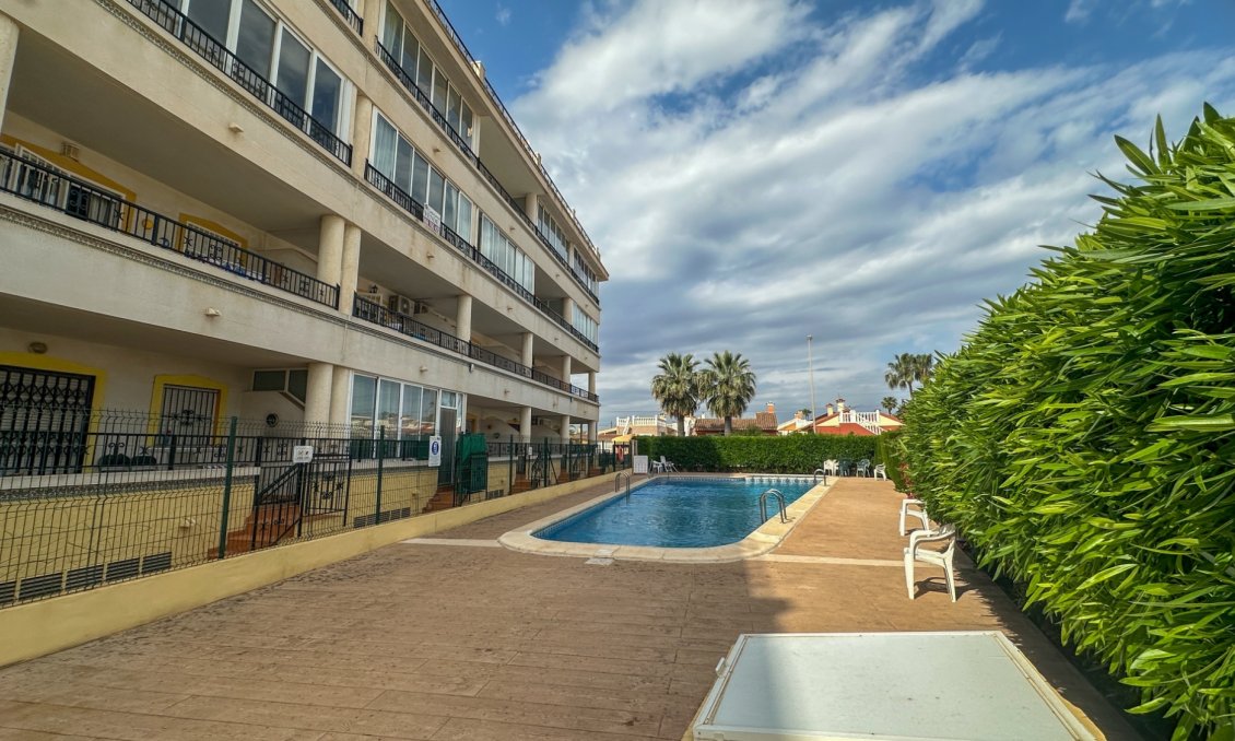 Használt Ingatlanok - Apartman -
Orihuela Costa - Costa Blanca