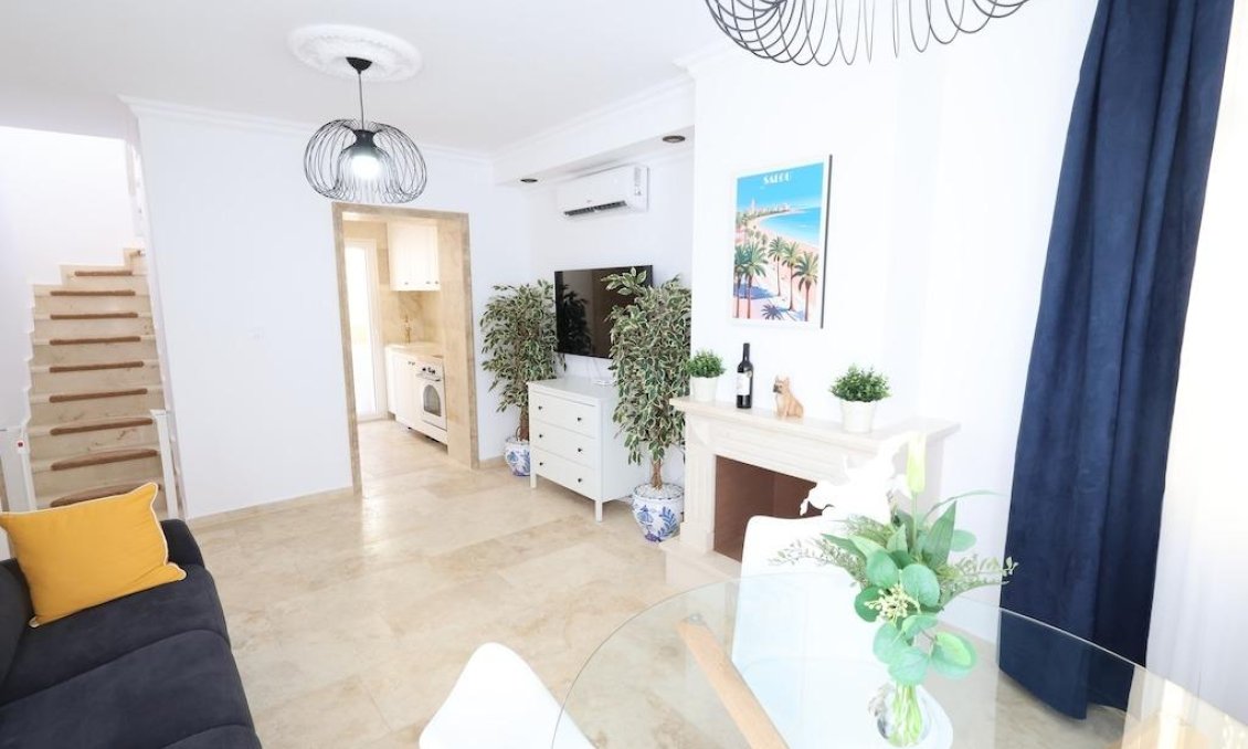 Segunda mano - Villa -
Orihuela Costa - Costa Blanca