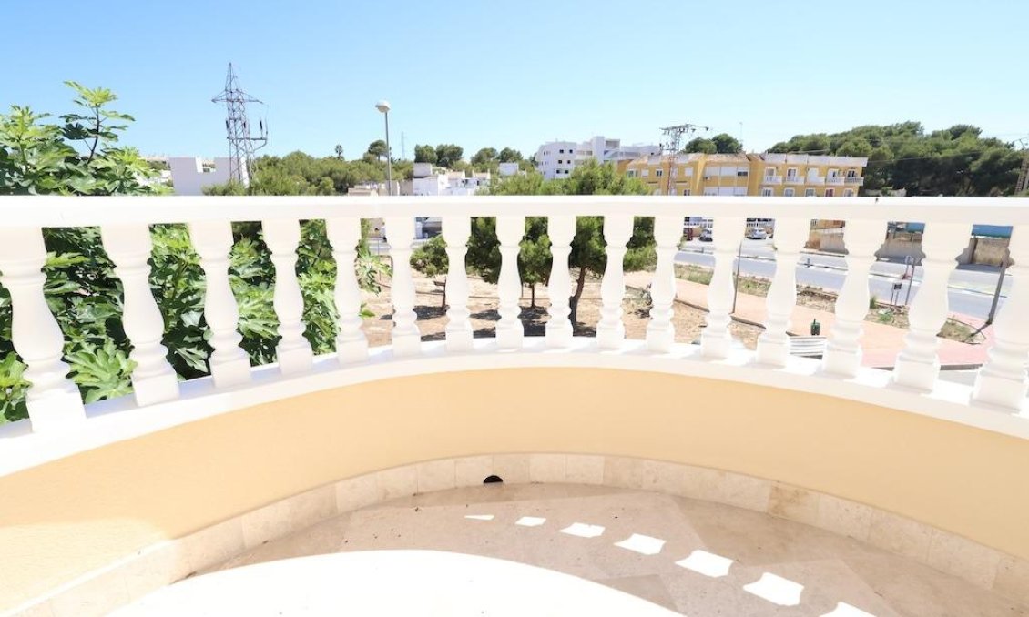 Segunda mano - Villa -
Orihuela Costa - Costa Blanca
