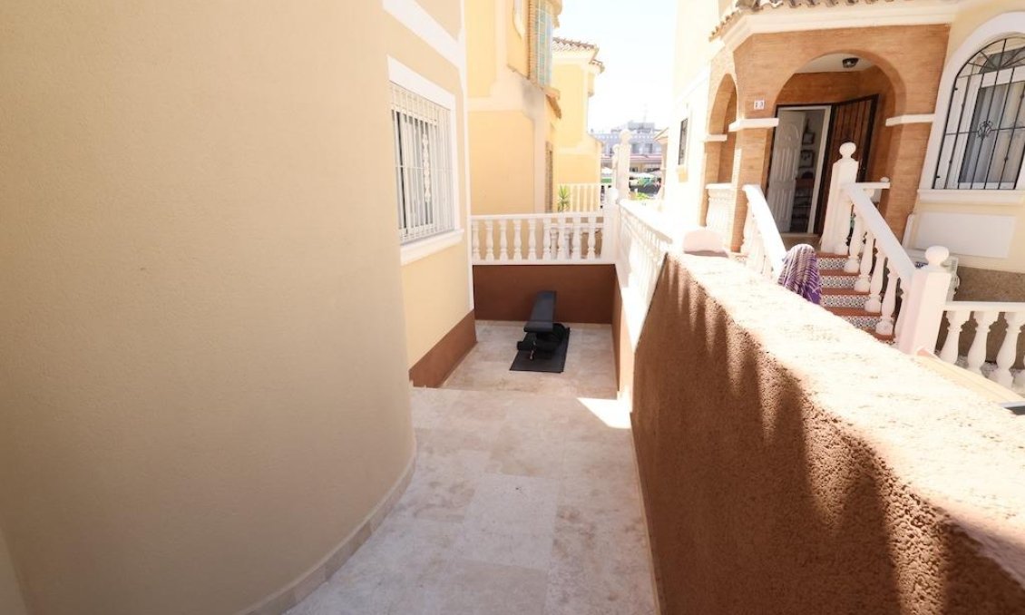 Segunda mano - Villa -
Orihuela Costa - Costa Blanca