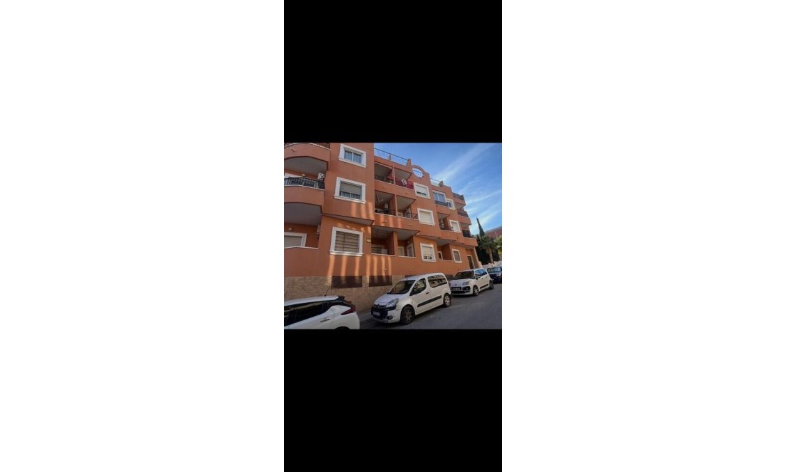 Segunda mano - Apartamento -
San Miguel de Salinas - Inland