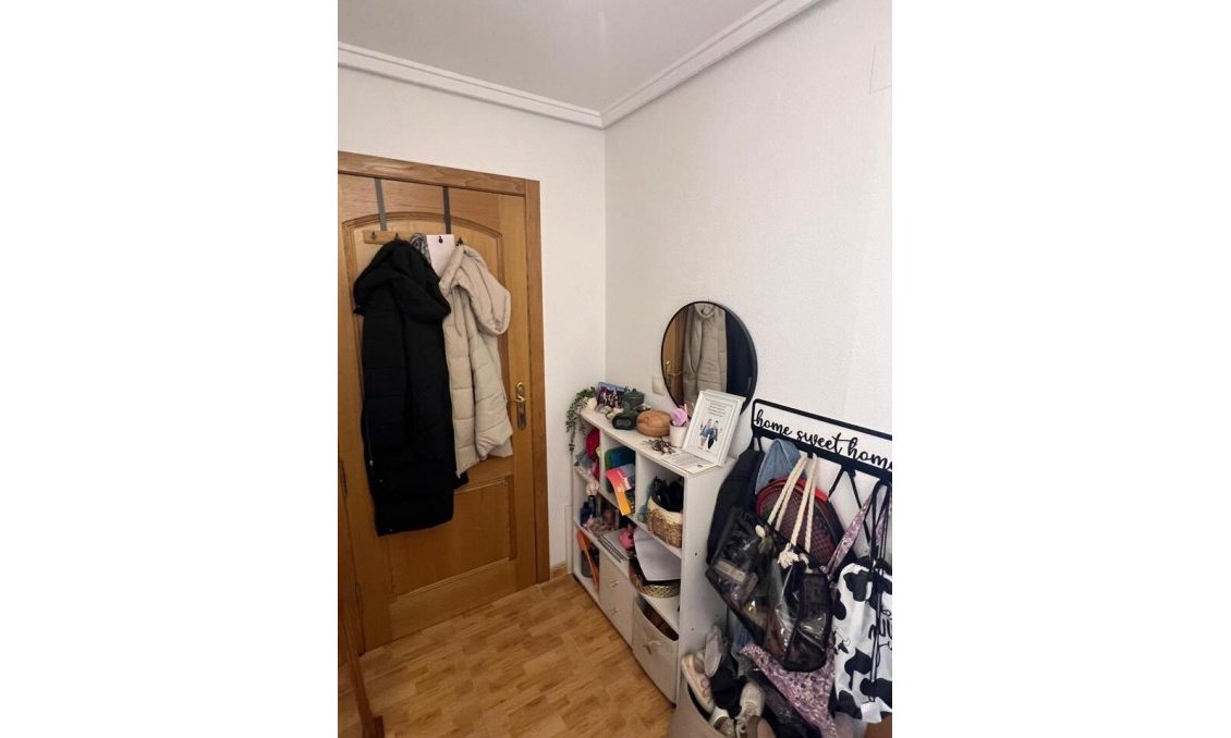 Segunda mano - Apartamento -
San Miguel de Salinas - Inland