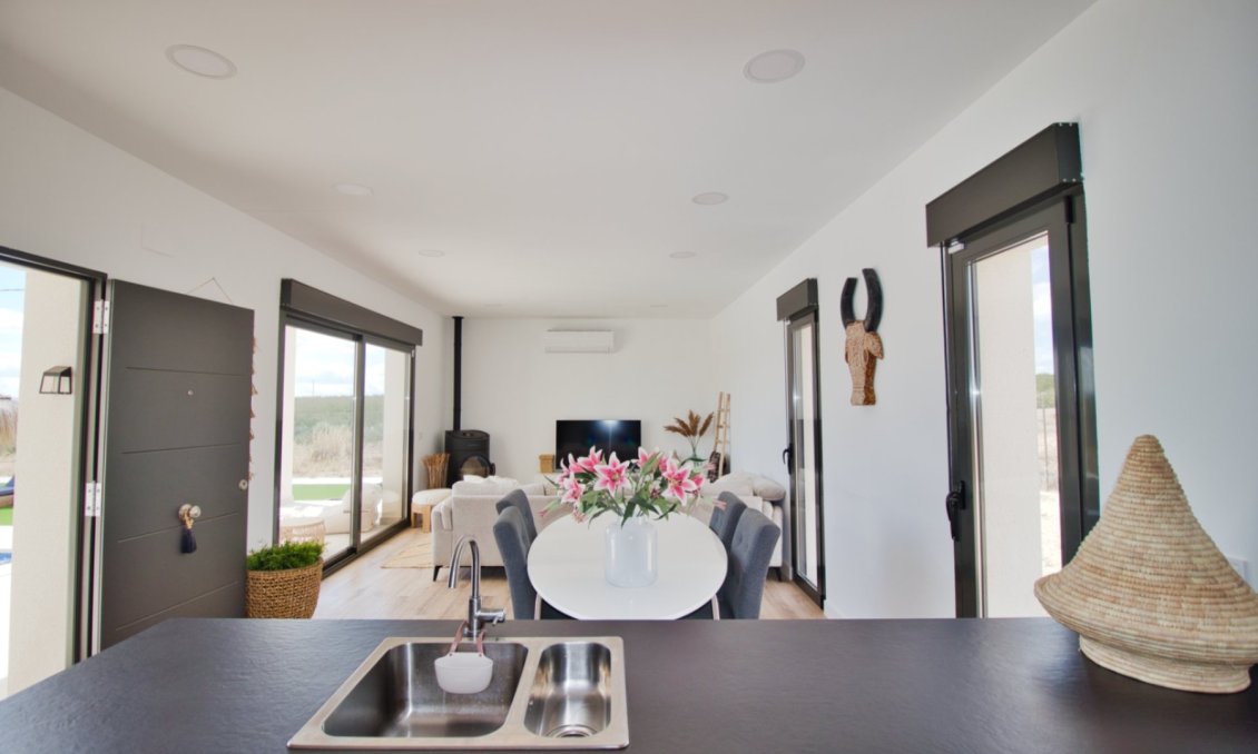 Revente - Villa -
Pinoso - Inland