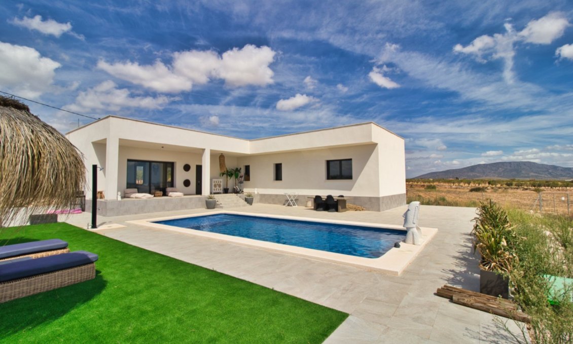 Revente - Villa -
Pinoso - Inland