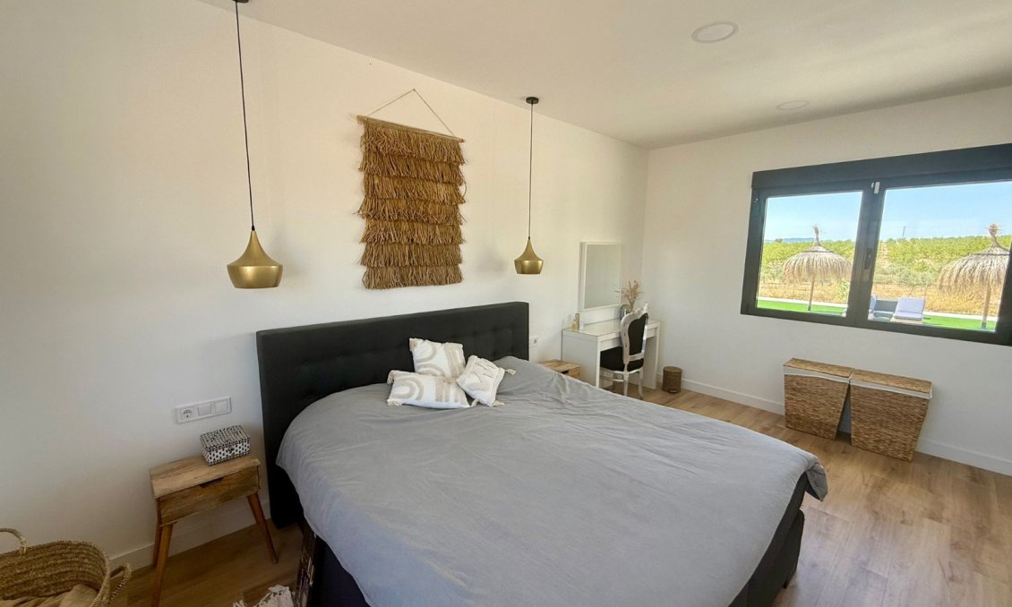 Revente - Villa -
Pinoso - Inland