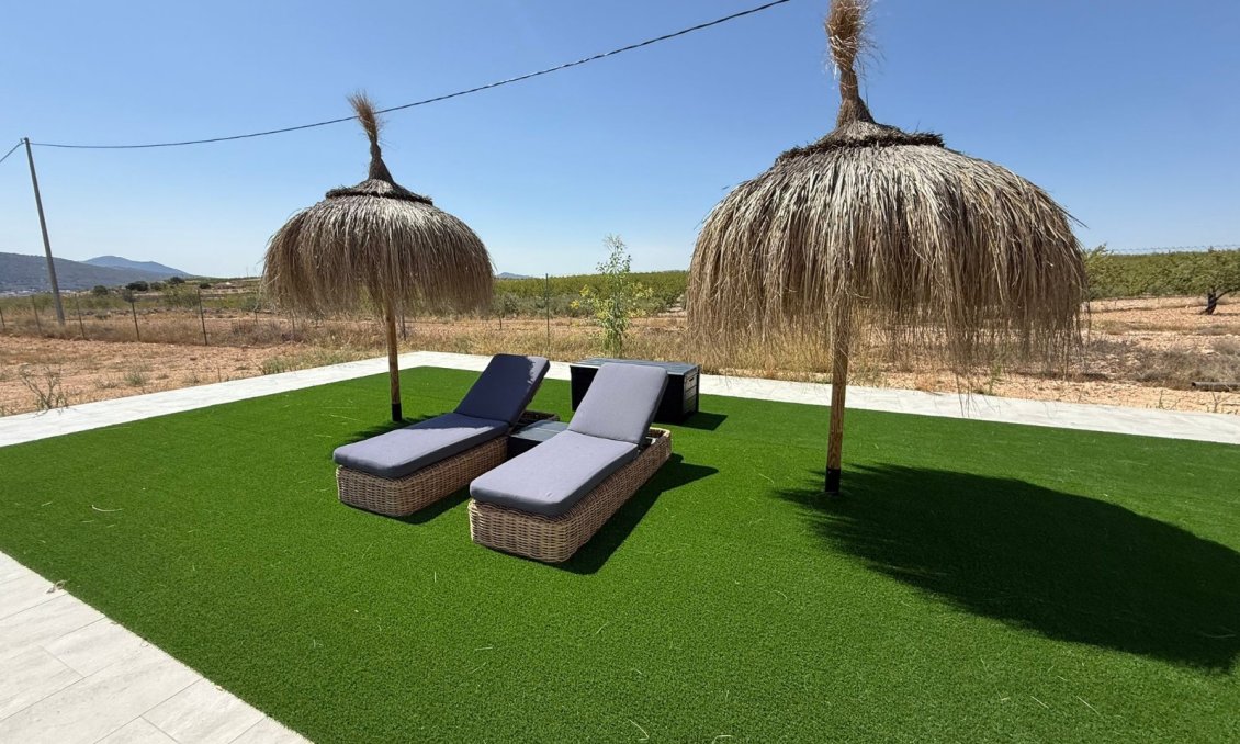 Revente - Villa -
Pinoso - Inland