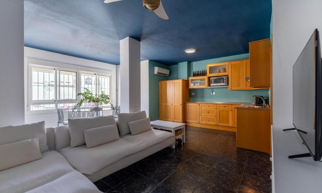 Segunda mano - Apartamento -
Torrevieja - El Acequión - Los Náufragos