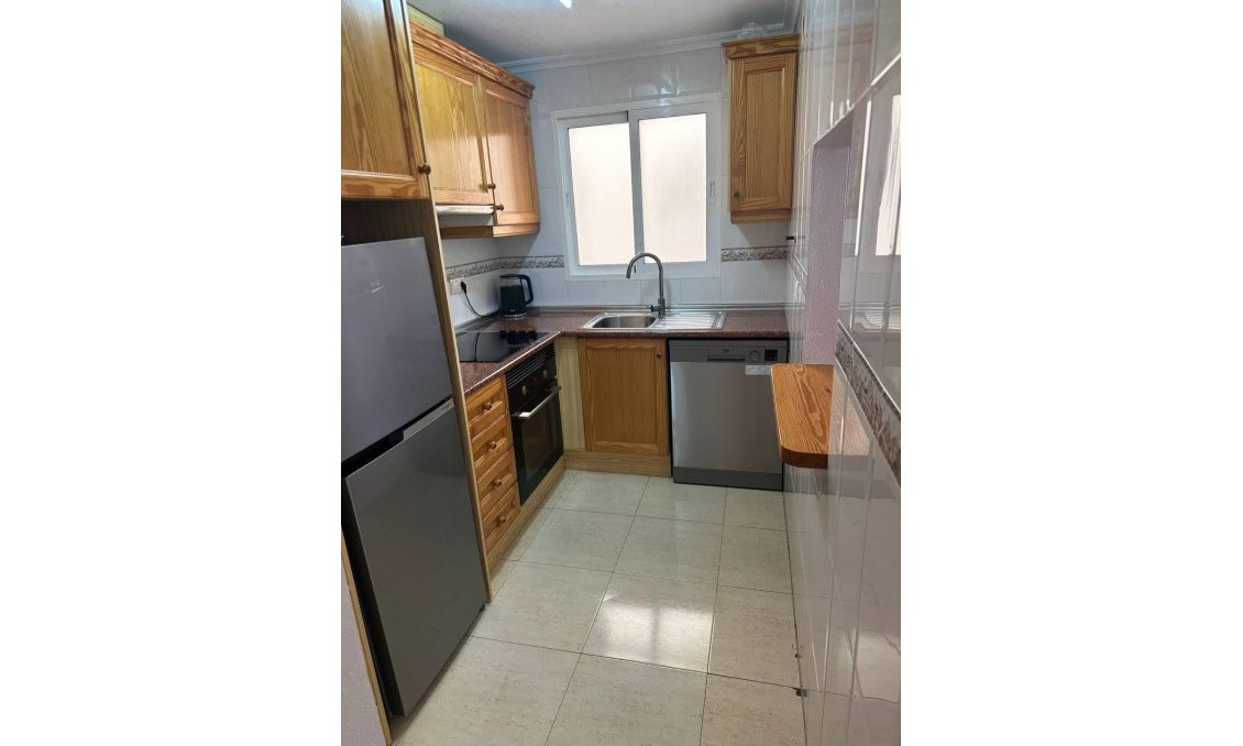 Segunda mano - Apartamento -
Torrevieja - Centro