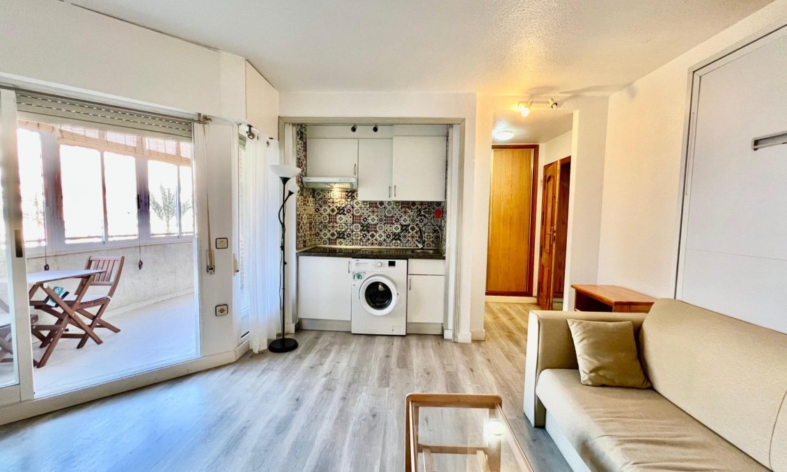 Használt Ingatlanok - Apartman -
Torrevieja - Habaneras