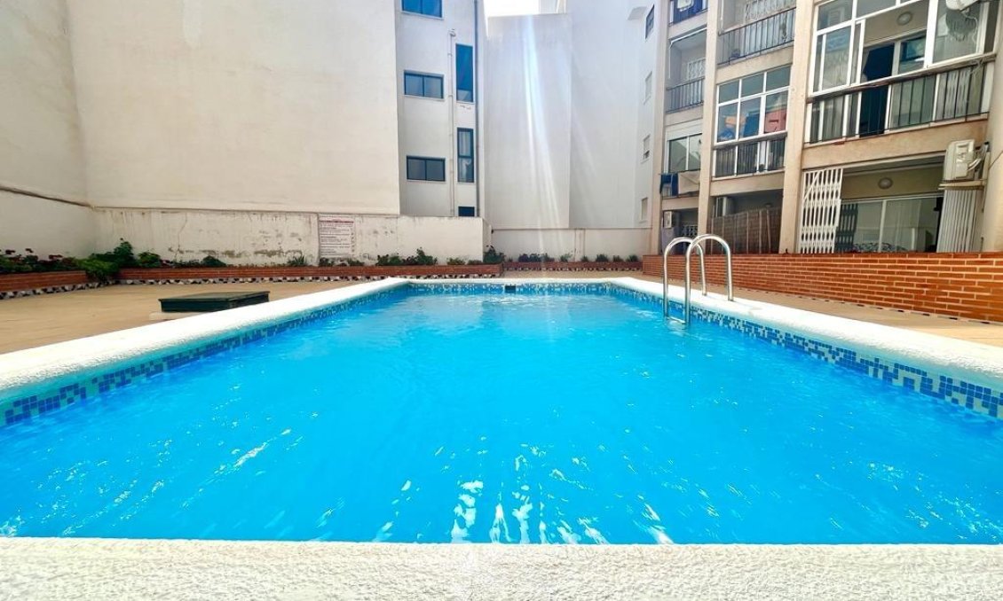 Használt Ingatlanok - Apartman -
Torrevieja - Habaneras