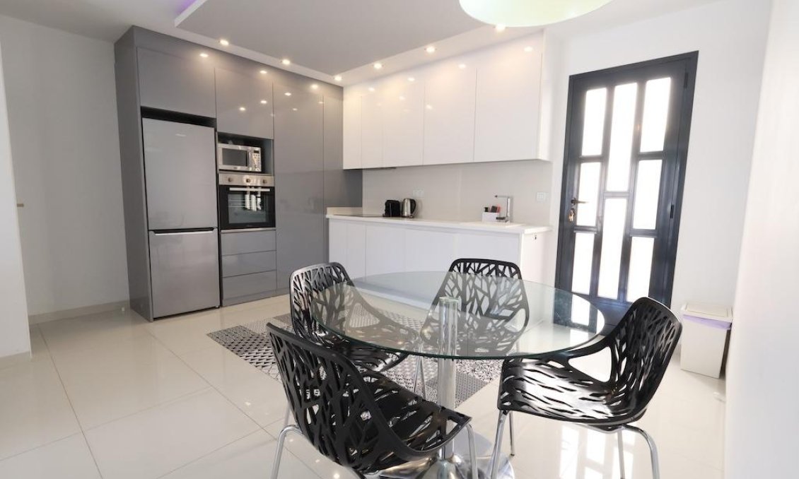 Revente - Appartement -
Pilar de la Horadada - Costa Blanca