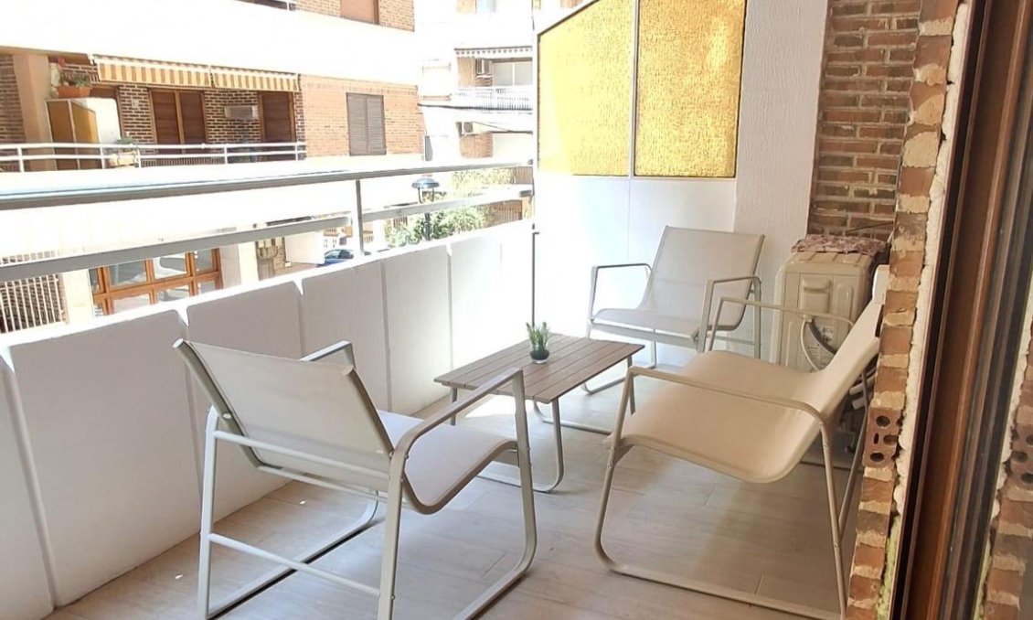 Segunda mano - Apartamento -
Torrevieja - Acequion