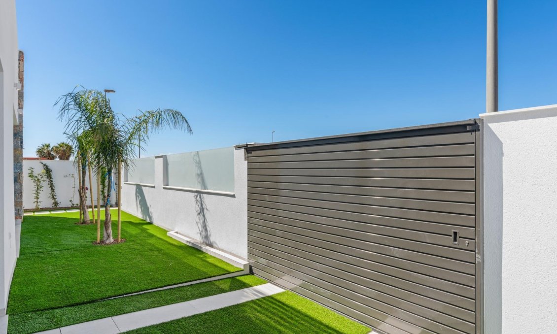 Obra nueva - Villa -
San Javier - Parque del doce