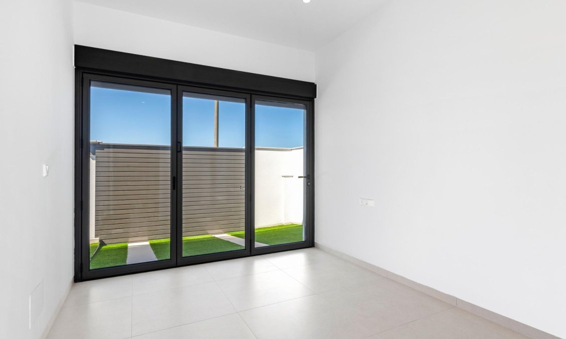 Obra nueva - Villa -
San Javier - Parque del doce