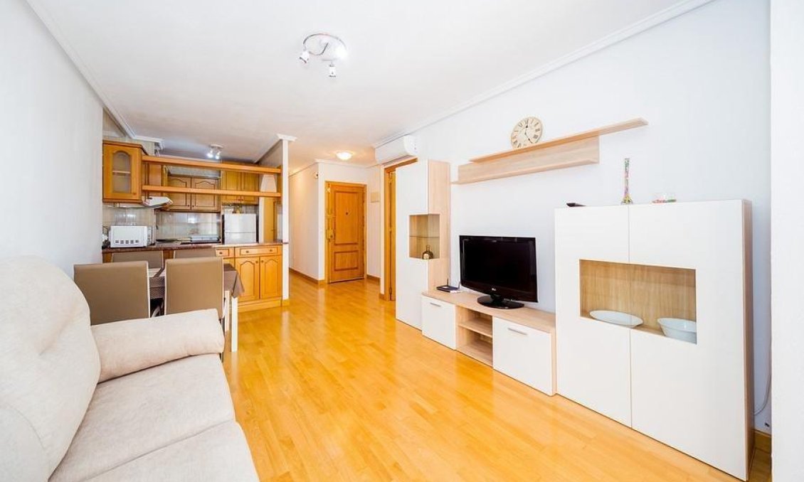 Használt Ingatlanok - Apartman -
Torrevieja - Playa del Cura