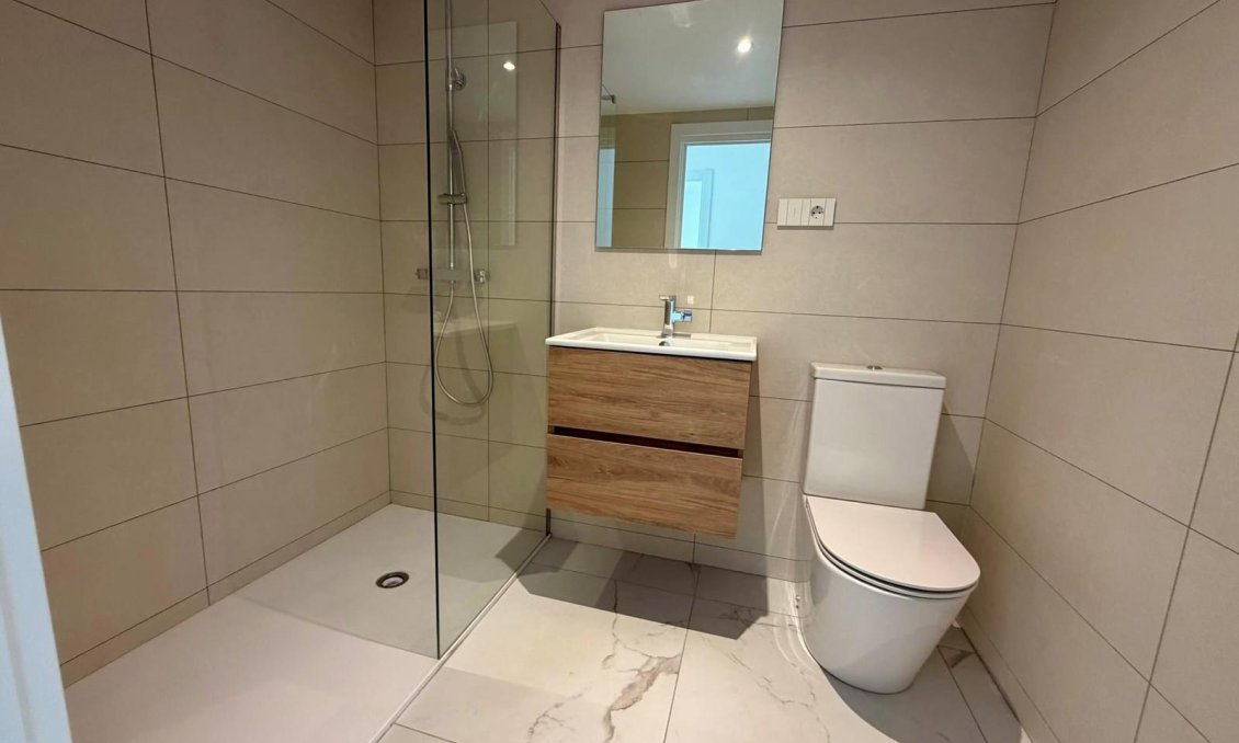 Wiederverkauf - Wohnung -
Torrevieja - Punta Prima