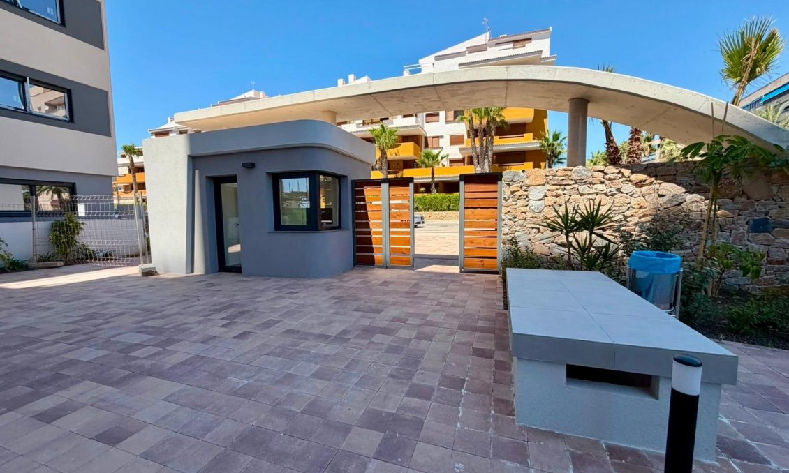 Wiederverkauf - Wohnung -
Torrevieja - Punta Prima