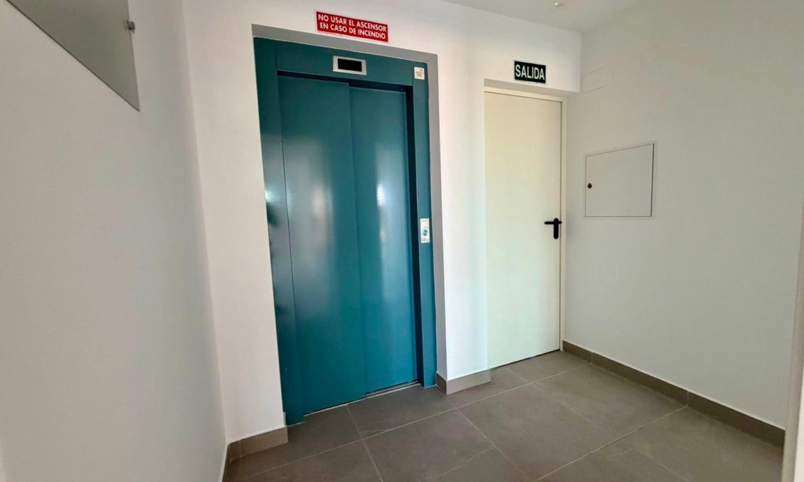 Wiederverkauf - Wohnung -
Torrevieja - Punta Prima