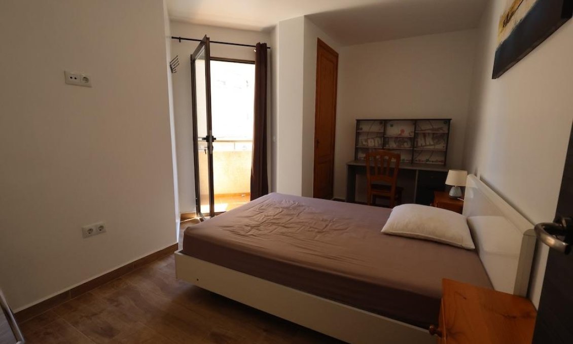 Revânzare - Apartament -
Torrevieja - Costa Blanca