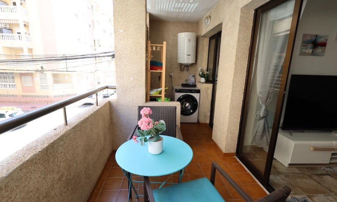 Revânzare - Apartament -
Torrevieja - Costa Blanca