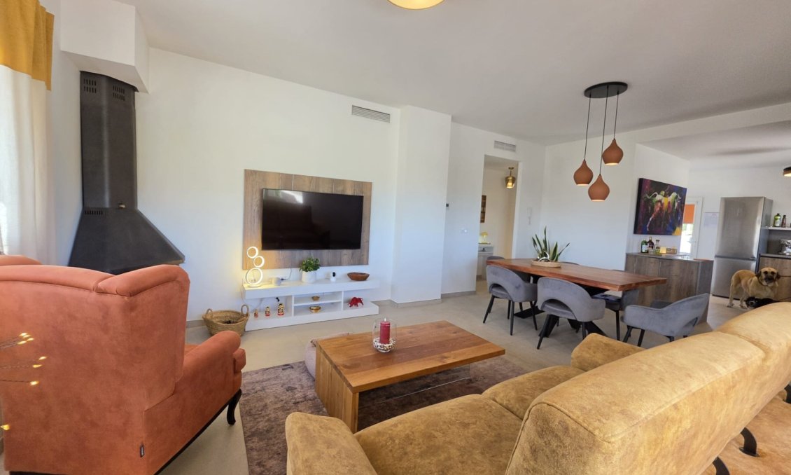 Revente - Villa -
Pinoso - Inland