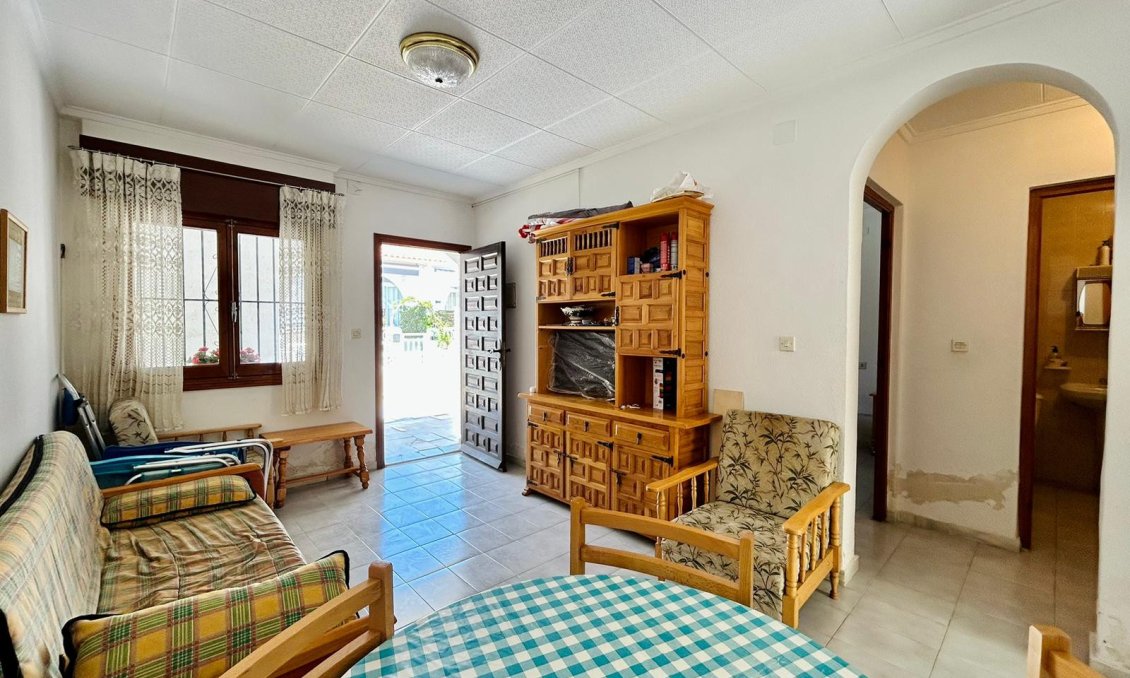 Használt Ingatlanok - Bungaló -
Torrevieja - Costa Blanca