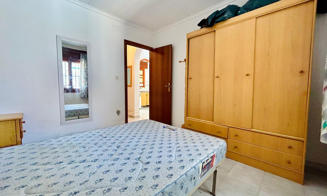 Használt Ingatlanok - Bungaló -
Torrevieja - Costa Blanca