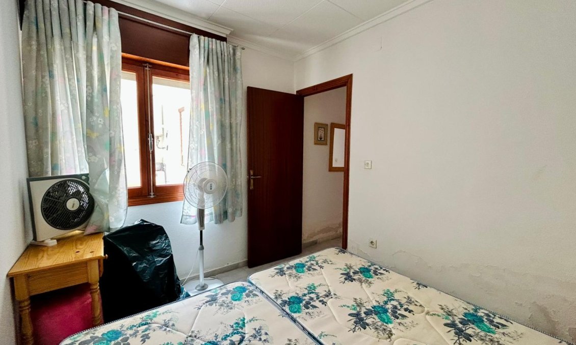 Használt Ingatlanok - Bungaló -
Torrevieja - Costa Blanca