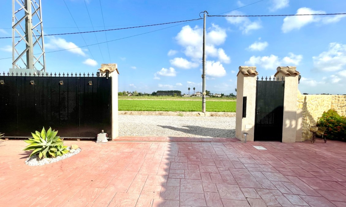 Segunda mano - Villa -
Catral - Costa Blanca