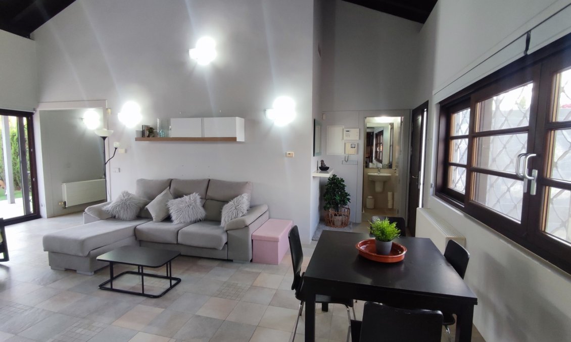 Segunda mano - Villa -
Peraleja Golf - Inland
