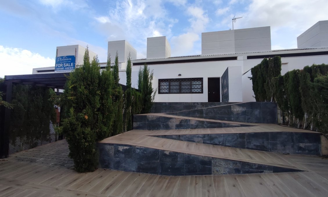 Segunda mano - Villa -
Peraleja Golf - Inland