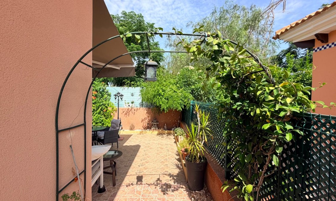 Revente - Villa -
Los Montesinos - Costa Blanca