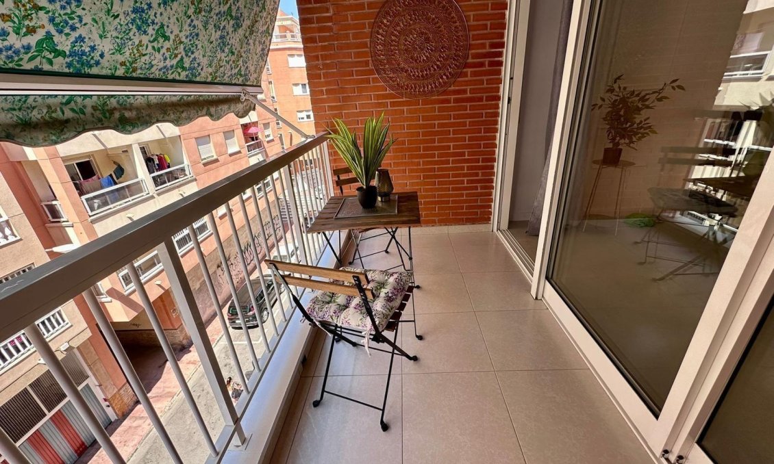 Wiederverkauf - Wohnung -
Torrevieja - Habaneras