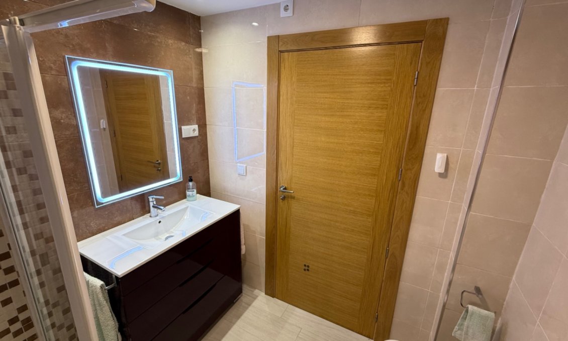 Wiederverkauf - Wohnung -
Torrevieja - Costa Blanca