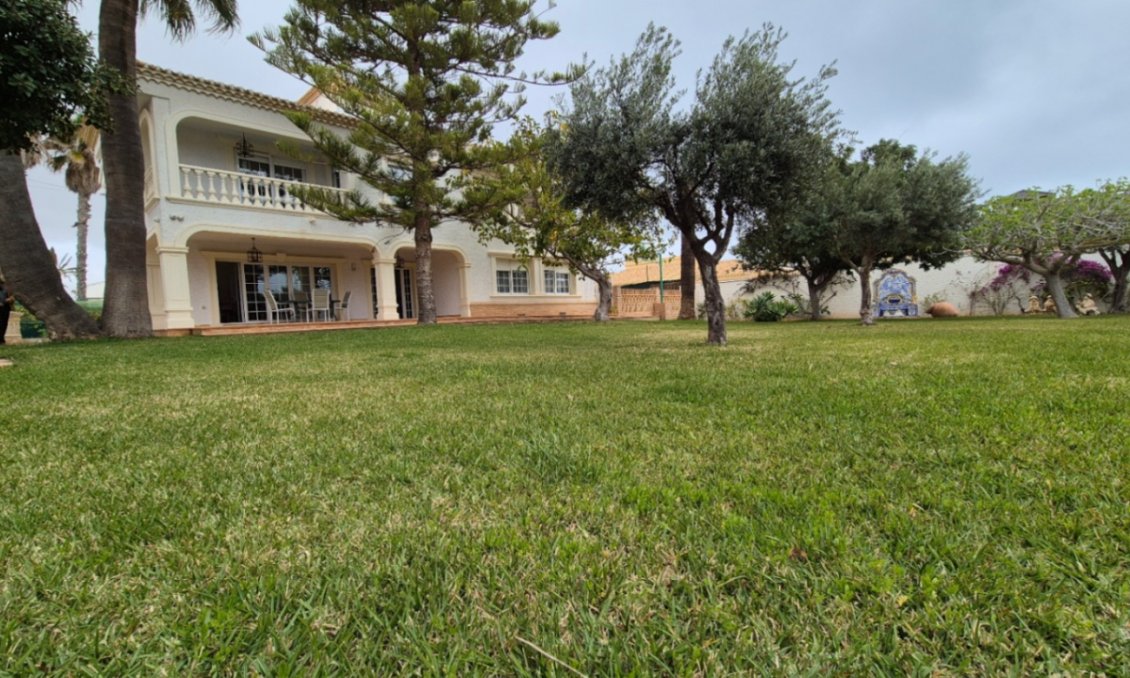 Revente - Villa -
Orihuela - Inland