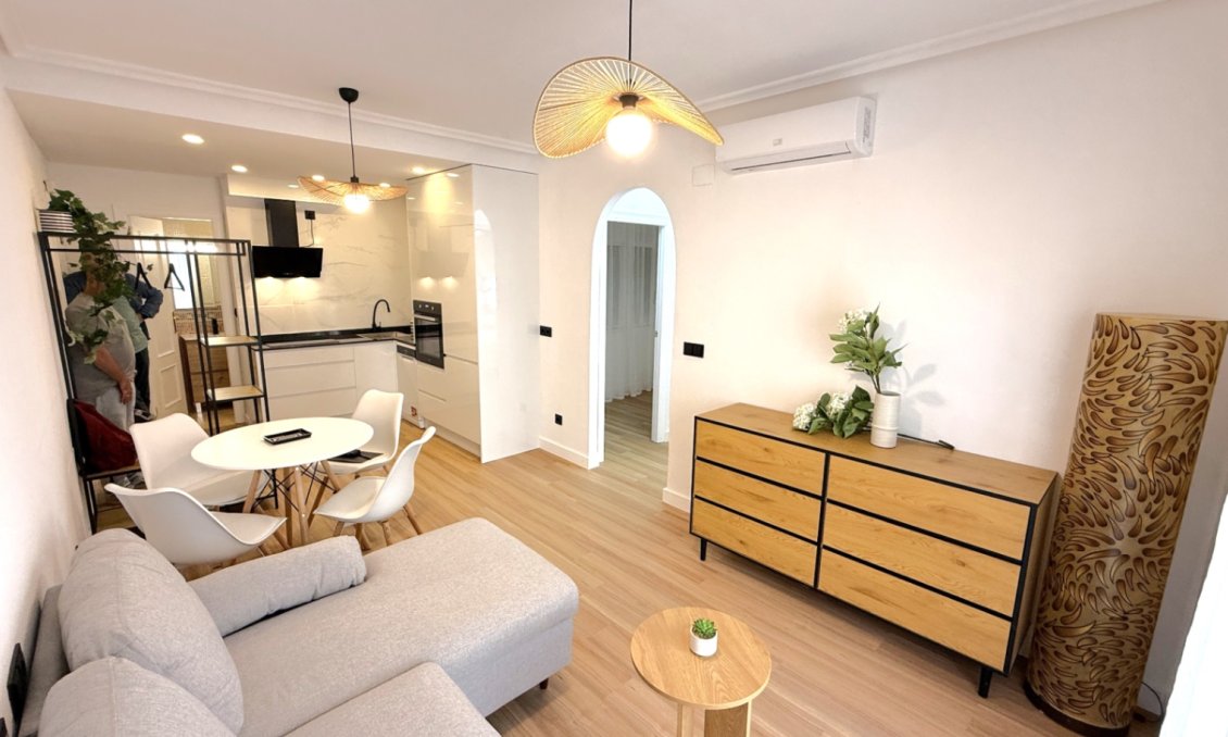 Wiederverkauf - Wohnung -
Torrevieja - Costa Blanca
