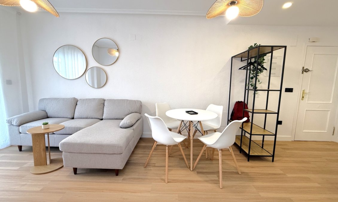 Wiederverkauf - Wohnung -
Torrevieja - Costa Blanca