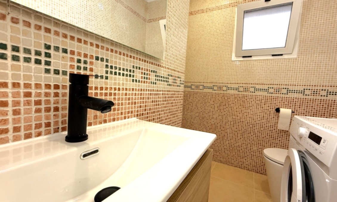Wiederverkauf - Wohnung -
Torrevieja - Costa Blanca