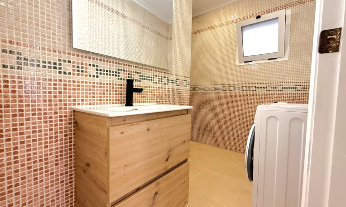 Wiederverkauf - Wohnung -
Torrevieja - Costa Blanca