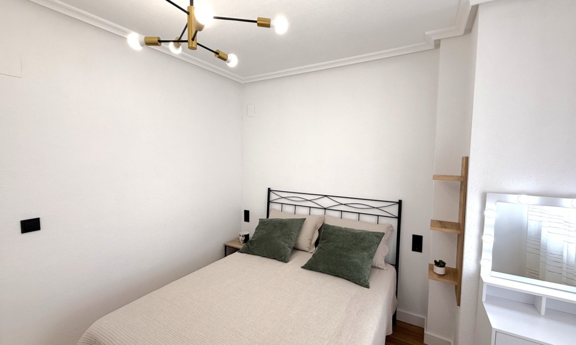 Wiederverkauf - Wohnung -
Torrevieja - Costa Blanca