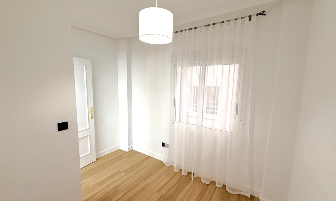Wiederverkauf - Wohnung -
Torrevieja - Costa Blanca