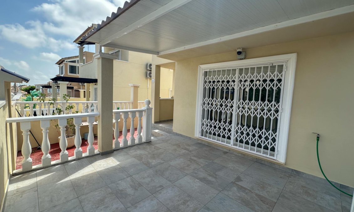 Resale - Townhouse -
San Miguel de Salinas - El Galán