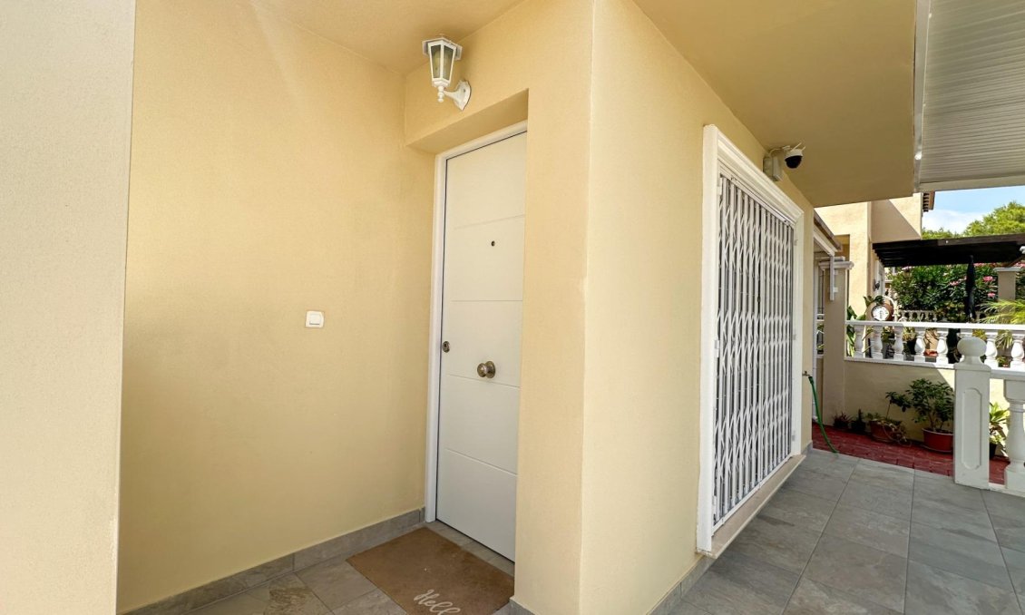 Resale - Townhouse -
San Miguel de Salinas - El Galán
