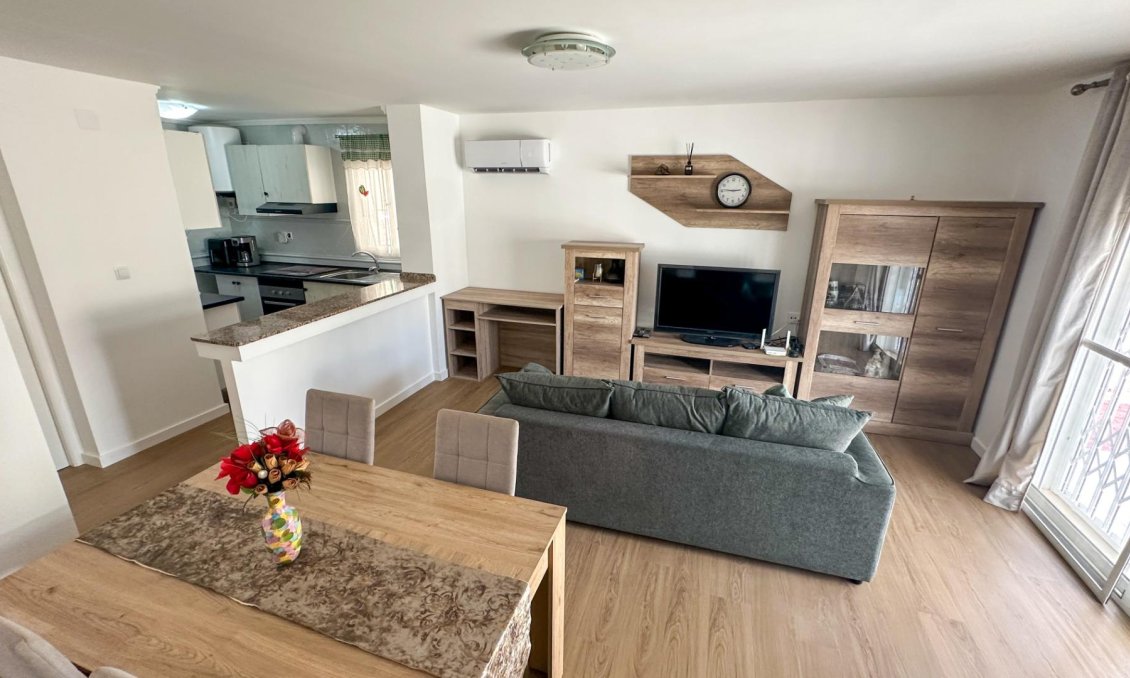Resale - Townhouse -
San Miguel de Salinas - El Galán