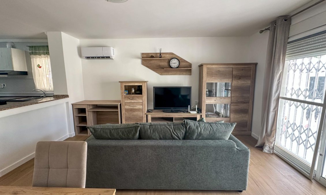 Resale - Townhouse -
San Miguel de Salinas - El Galán