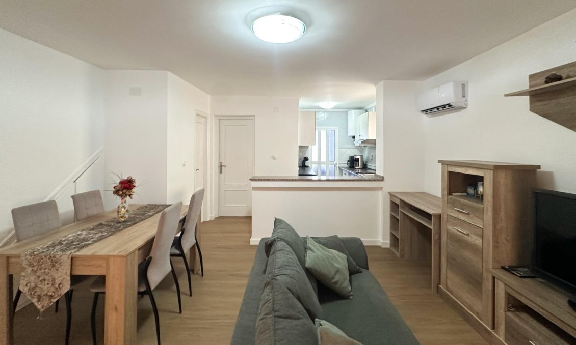 Resale - Townhouse -
San Miguel de Salinas - El Galán