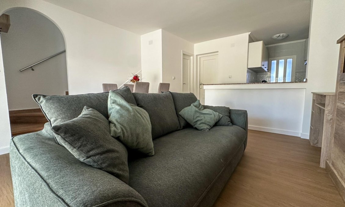 Resale - Townhouse -
San Miguel de Salinas - El Galán