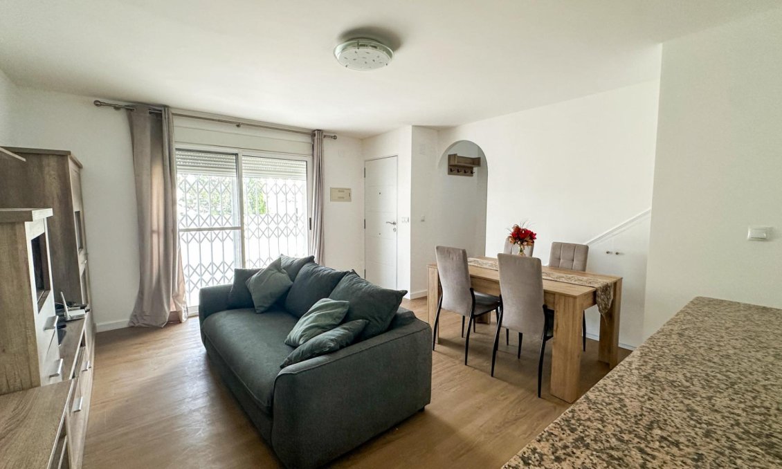 Resale - Townhouse -
San Miguel de Salinas - El Galán