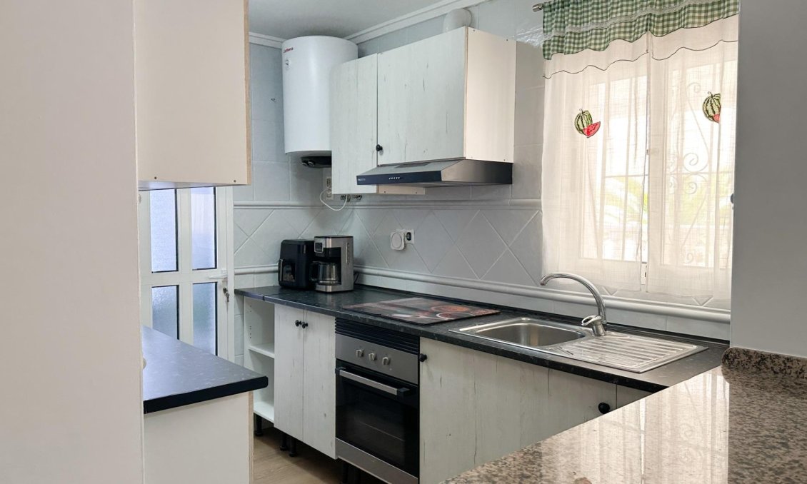 Resale - Townhouse -
San Miguel de Salinas - El Galán